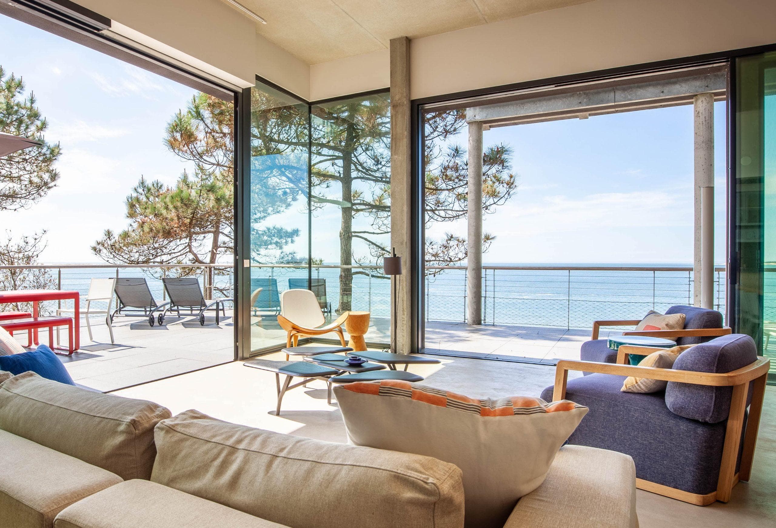 Removing a movable object from a property photo: what to check